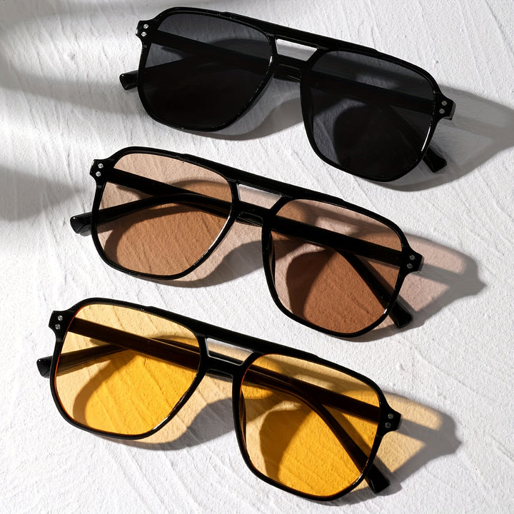 Čtvercové brýle s nýty