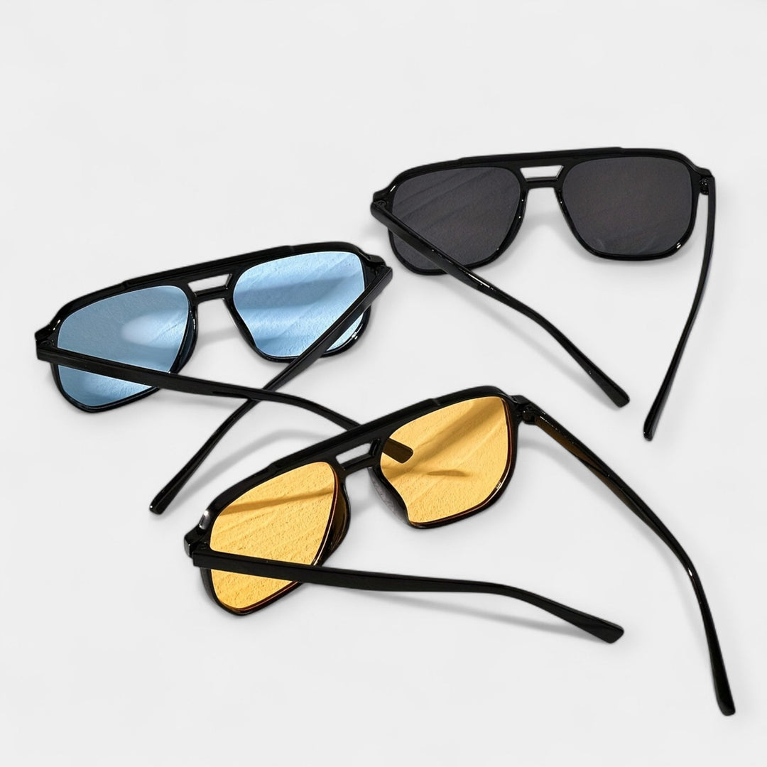 Čtvercové brýle s nýty